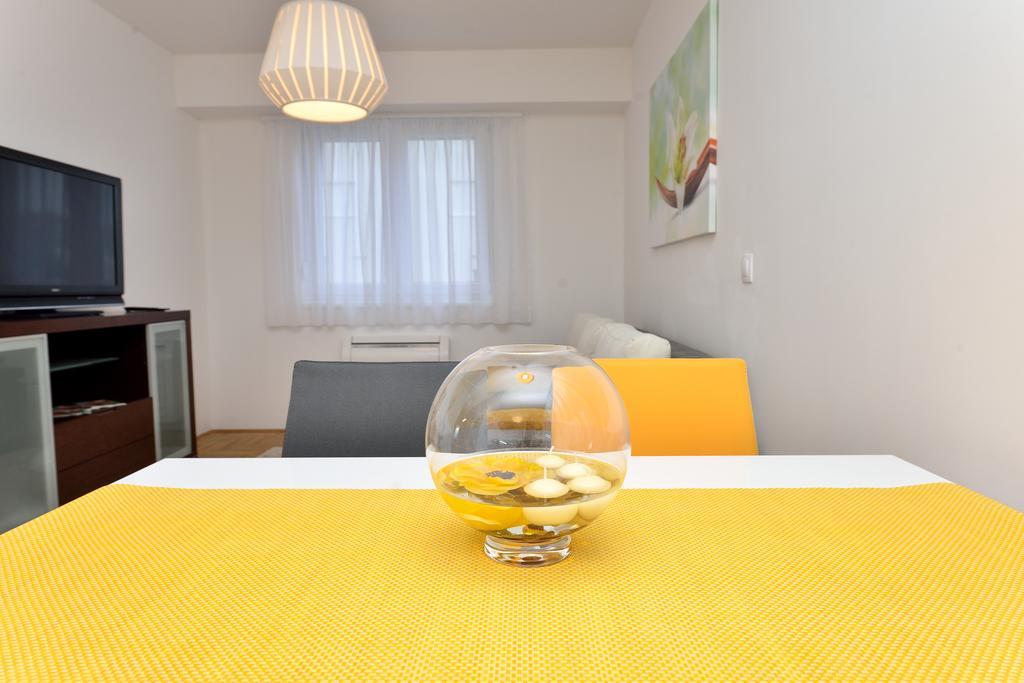 Apartment Sweet Corner ซาดาร์ ภายนอก รูปภาพ